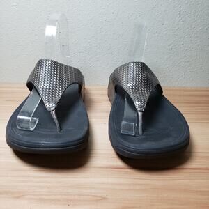 FitFlop Women's 9 Lulu Wedge Flip Flop Sandals Black Silver‎ Comfort Metallic